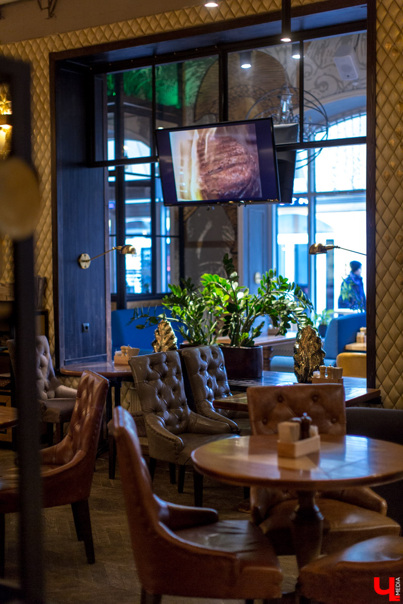 Пообщались с командой Salmon Family. Посмотрели на их тренировку и совместный завтрак в сети заведений Дениса Найденова, идейного вдохновителя владимирских заведений “Лосось и кофе” и “Поющий лосось”