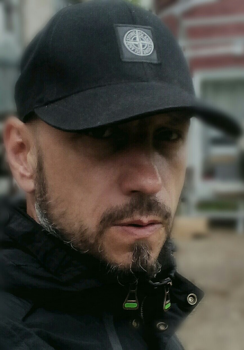 Владимирские байкеры устроили “голый заезд” на мотоциклах по улицам города