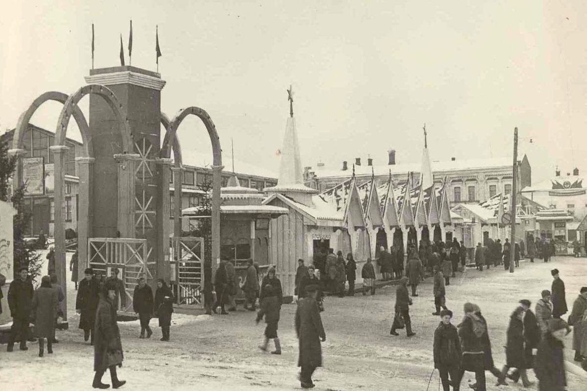 Владимирские Торговые ряды начали строить в 1787 году. И их видоизменение продолжается до сих пор. Как менялся облик знакомого всем горожанам здания