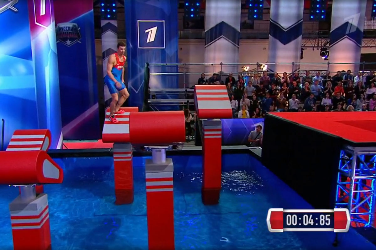 18 ноября на шоу Первого канала “Русский ниндзя” сложнейшие испытания проходил 27-летний Герман Давыдов, военнослужащий и мастер спорта России по полиатлону из Коврова