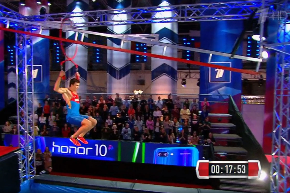 18 ноября на шоу Первого канала “Русский ниндзя” сложнейшие испытания проходил 27-летний Герман Давыдов, военнослужащий и мастер спорта России по полиатлону из Коврова