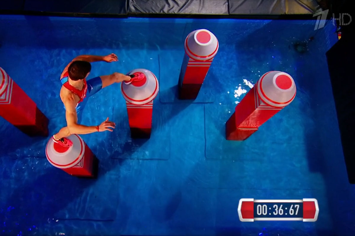 18 ноября на шоу Первого канала “Русский ниндзя” сложнейшие испытания проходил 27-летний Герман Давыдов, военнослужащий и мастер спорта России по полиатлону из Коврова