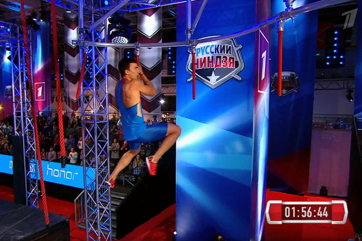 18 ноября на шоу Первого канала “Русский ниндзя” сложнейшие испытания проходил 27-летний Герман Давыдов, военнослужащий и мастер спорта России по полиатлону из Коврова
