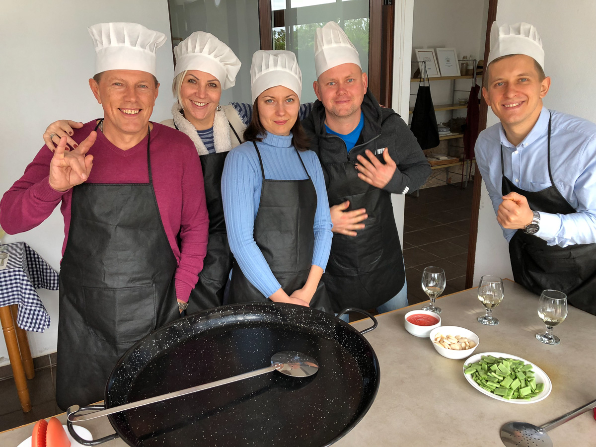 Любители хорошей кухни из Владимира готовили и дегустировали испанские блюда и открывали для себя особенности Валенсии