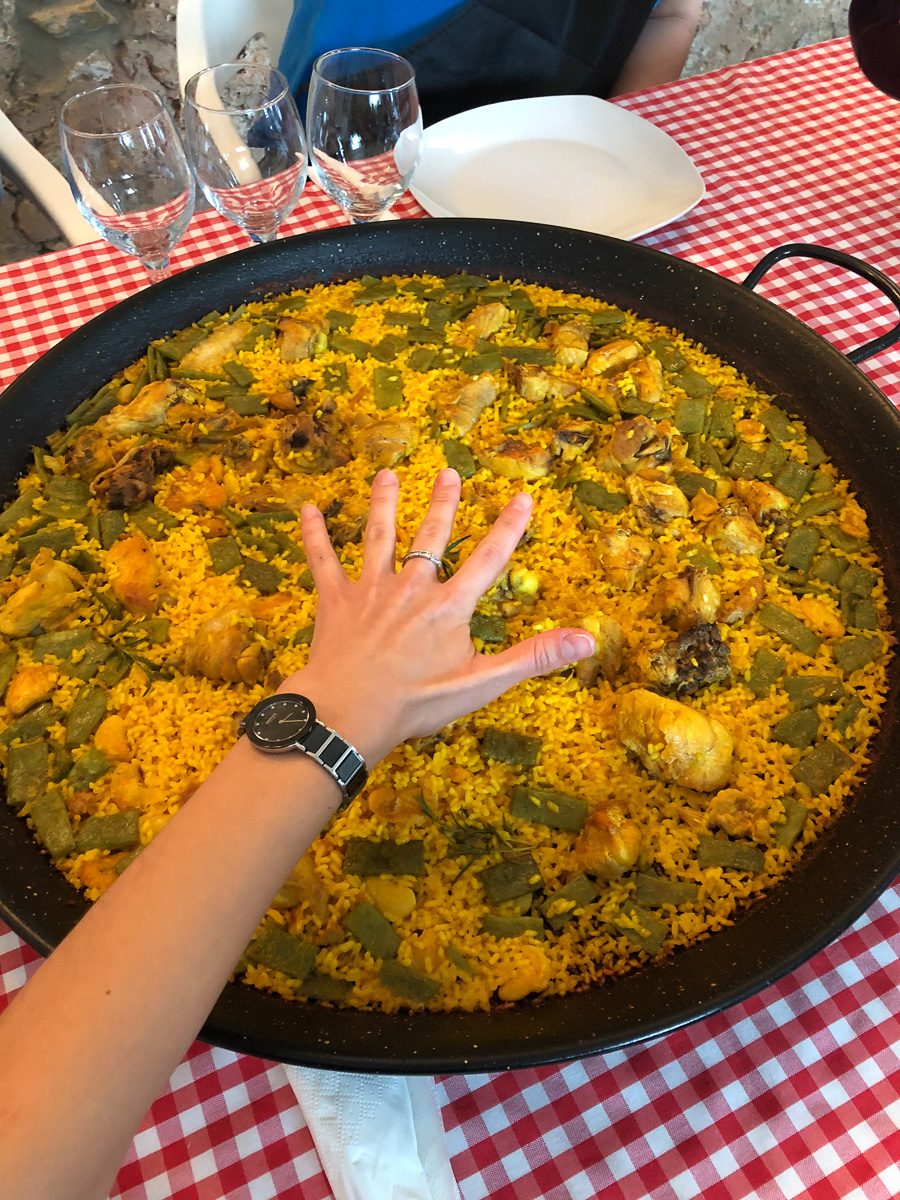 Любители хорошей кухни из Владимира готовили и дегустировали испанские блюда и открывали для себя особенности Валенсии