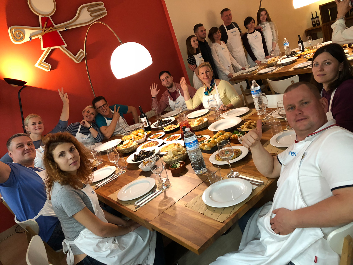 Любители хорошей кухни из Владимира готовили и дегустировали испанские блюда и открывали для себя особенности Валенсии
