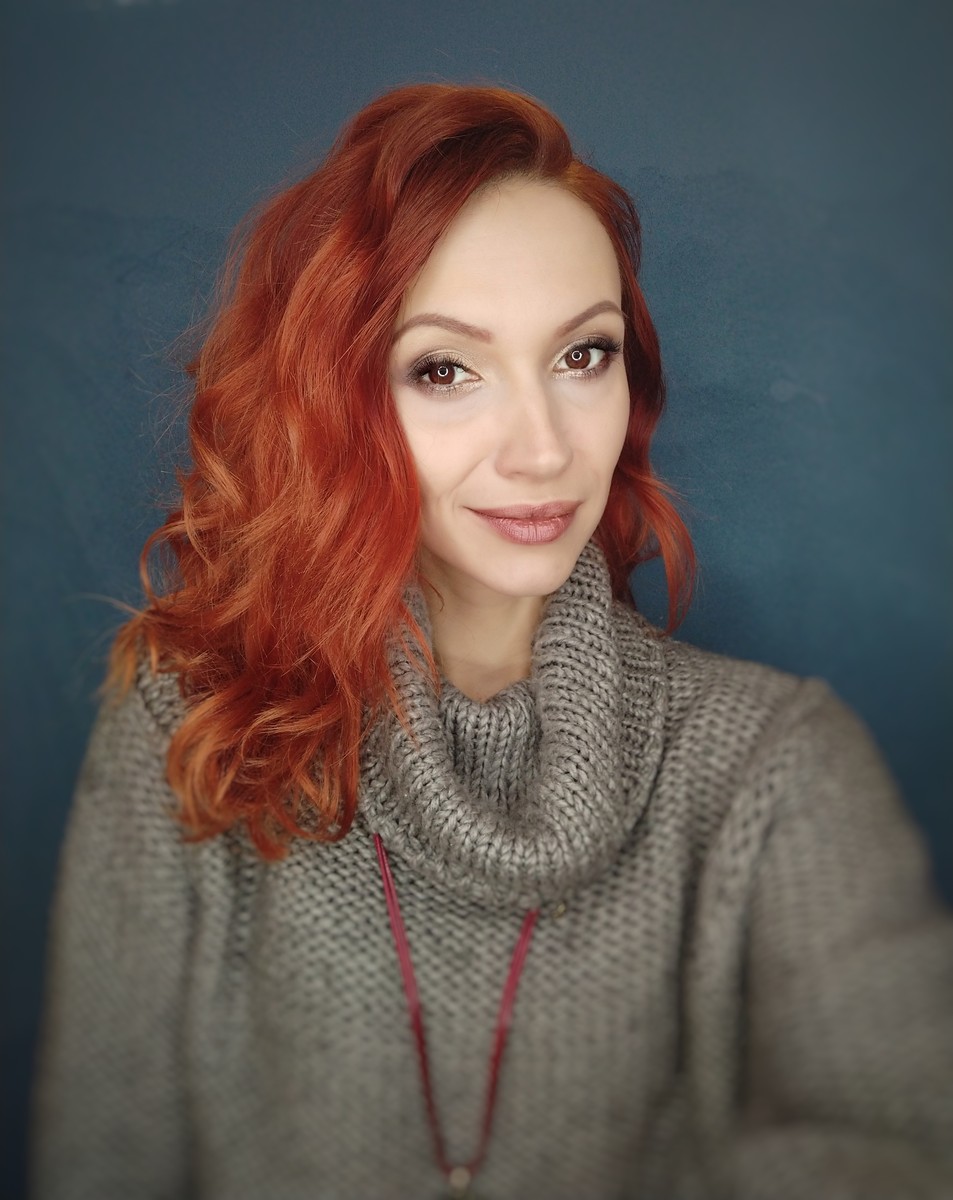 Третья претендентка на звание “Девушка ноября” по версии портала “Ключ-Медиа”. Человек-праздник Ирина Коваленко