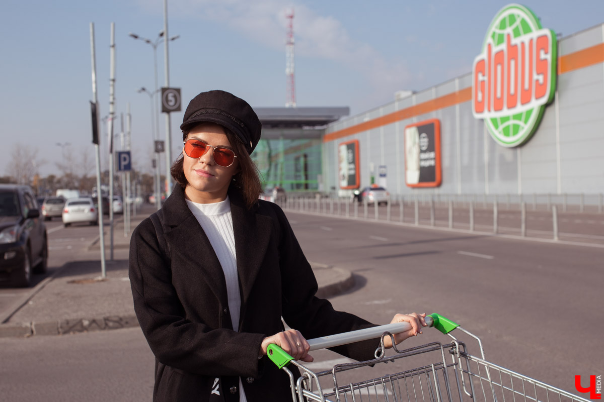 Шеф Дмитрий Орловский научил певицу Дарью Шигину готовить эротический салат, полезный для голосовых связок