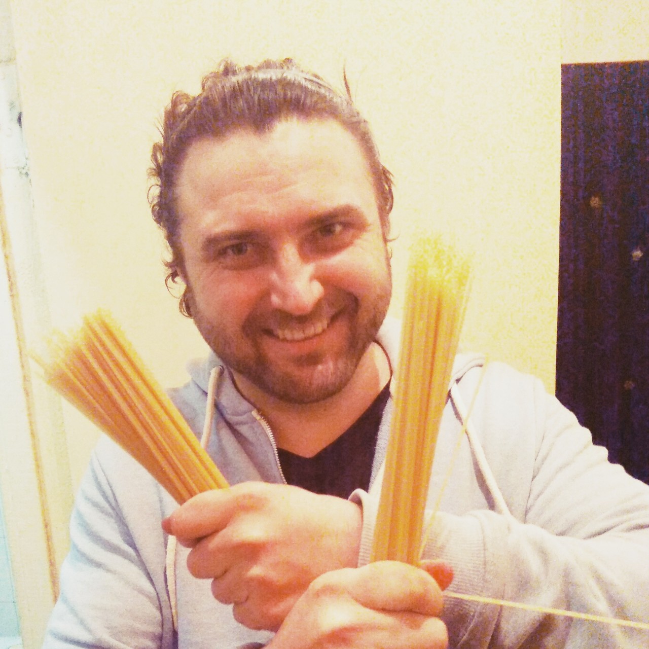 Выживальщик Федор Никулин рассказал, чем питался в течение первой недели флешмоба “Выжить на 3500 рублей в месяц” и сколько потратил за это время денег