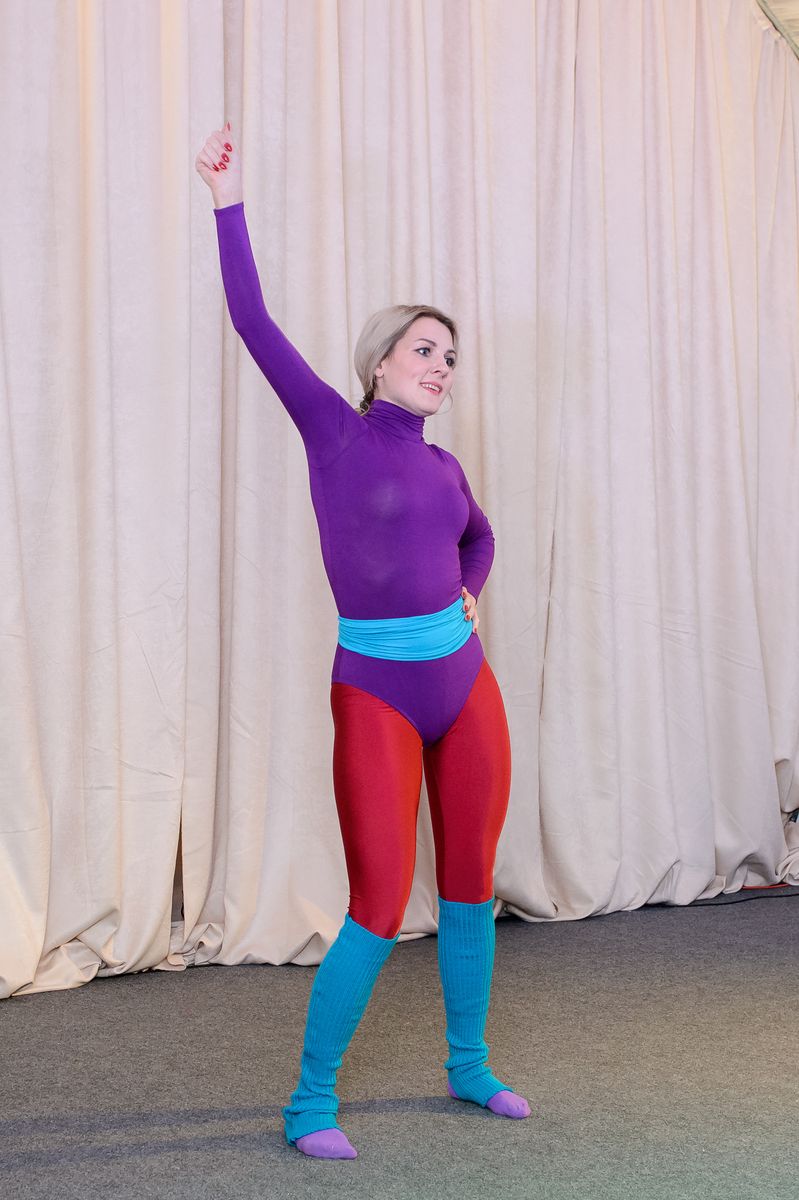 В канун Дня матери в Доброграде прошел финал областного конкурса красоты «Миссис Владимирская земля-2018». Среди семи участниц были разыграны призы в нескольких номинациях, но корону самой красивой замужней дамы получила жительница столицы региона Элона Ильина