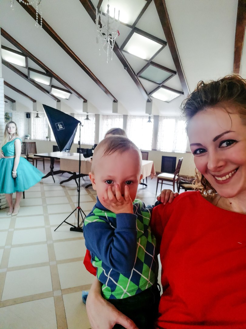 Интервью с Татьяной Беленко - модельером из Владимира, победительницей международного конкурса дизайнеров. Ее коллекции регулярно попадают на страницы глянцевых журналов