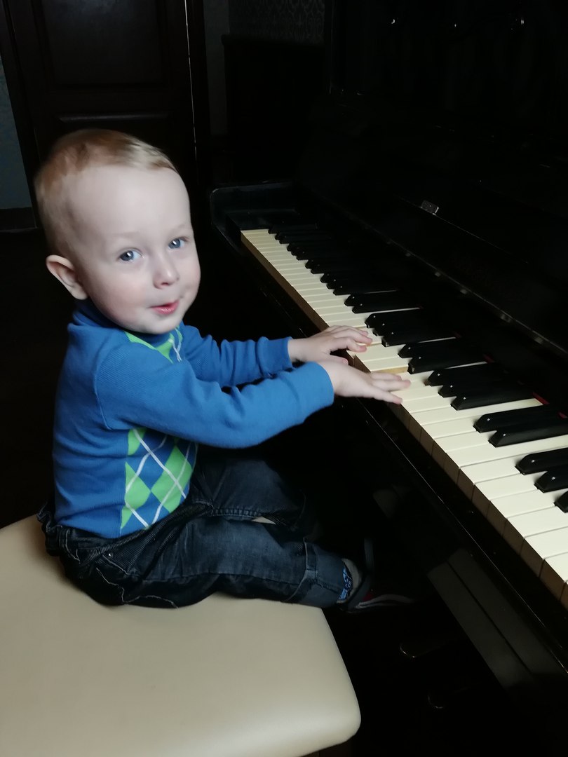 Интервью с Татьяной Беленко - модельером из Владимира, победительницей международного конкурса дизайнеров. Ее коллекции регулярно попадают на страницы глянцевых журналов