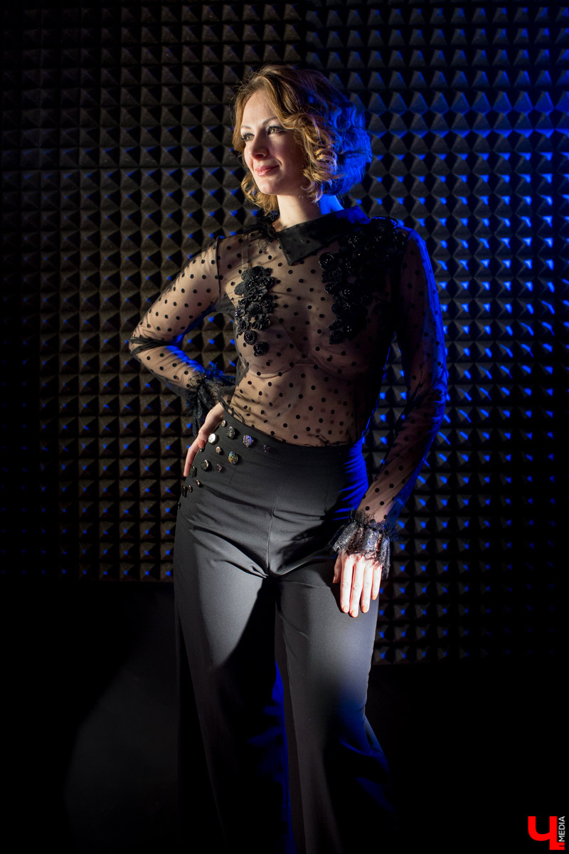 Интервью с Татьяной Беленко - модельером из Владимира, победительницей международного конкурса дизайнеров. Ее коллекции регулярно попадают на страницы глянцевых журналов