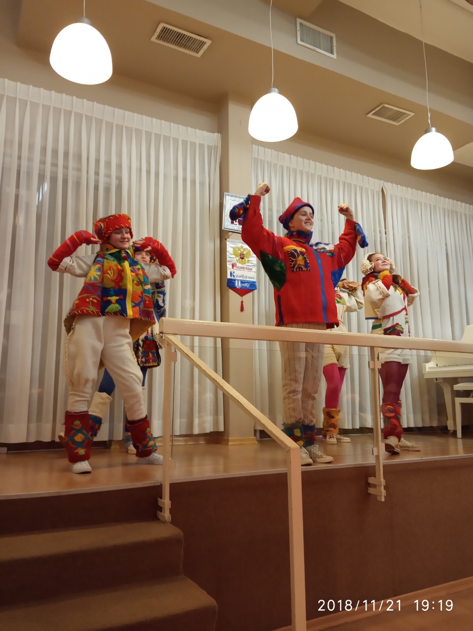 Студия моды “Глория” представила в Израиле войлочный эксперимент «Валяние да потеха приведут к успеху»