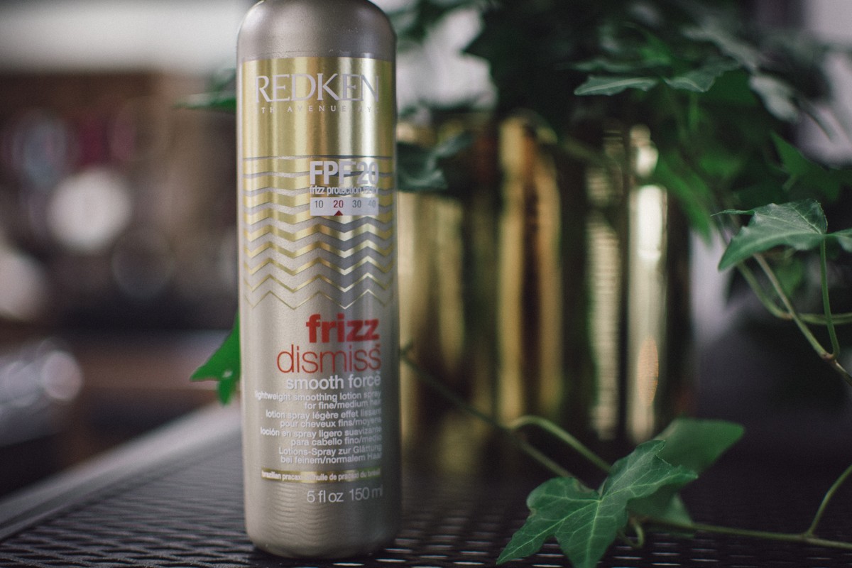 Парикмахер-стилист Полина Есипова рассказывает о средствах для ухода за сухими и нормальными волосами в холодный период