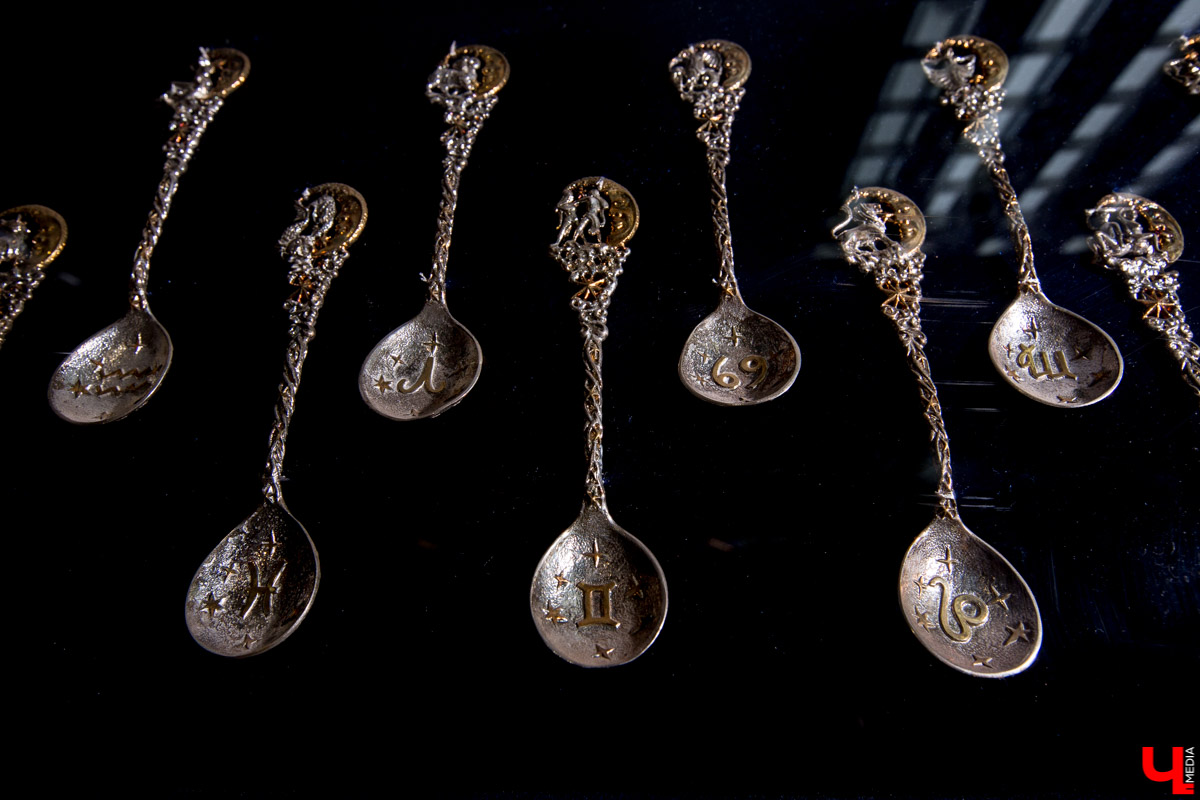 Татьяна Пикунова, руководитель частного “Музея ложки”, подала заявку в “Книгу регистрации рекордов России” как обладательница самой большой коллекции в стране. Сколько же ложек она собрала за 20 лет