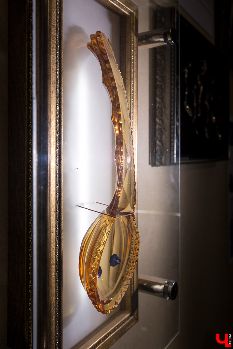 Татьяна Пикунова, руководитель частного “Музея ложки”, подала заявку в “Книгу регистрации рекордов России” как обладательница самой большой коллекции в стране. Сколько же ложек она собрала за 20 лет