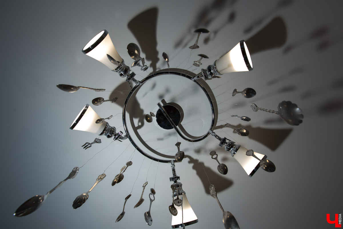 Татьяна Пикунова, руководитель частного “Музея ложки”, подала заявку в “Книгу регистрации рекордов России” как обладательница самой большой коллекции в стране. Сколько же ложек она собрала за 20 лет