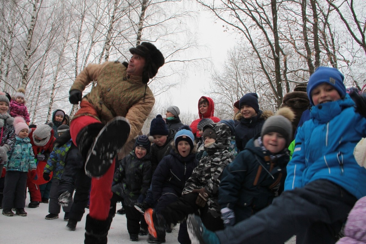 15 декабря в парке «Дружба» были подведены итоги акции - конкурса «Одень дерево – герои Союзмультфильма!». Определены победители в трех номинациях. Остальные участники получили поощрительные призы