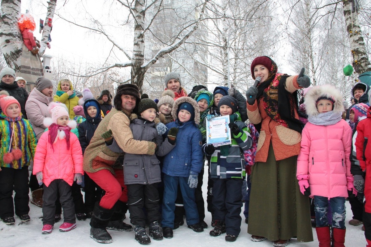 15 декабря в парке «Дружба» были подведены итоги акции - конкурса «Одень дерево – герои Союзмультфильма!». Определены победители в трех номинациях. Остальные участники получили поощрительные призы