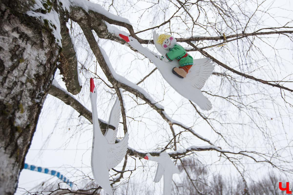 15 декабря в парке «Дружба» были подведены итоги акции - конкурса «Одень дерево – герои Союзмультфильма!». Определены победители в трех номинациях. Остальные участники получили поощрительные призы