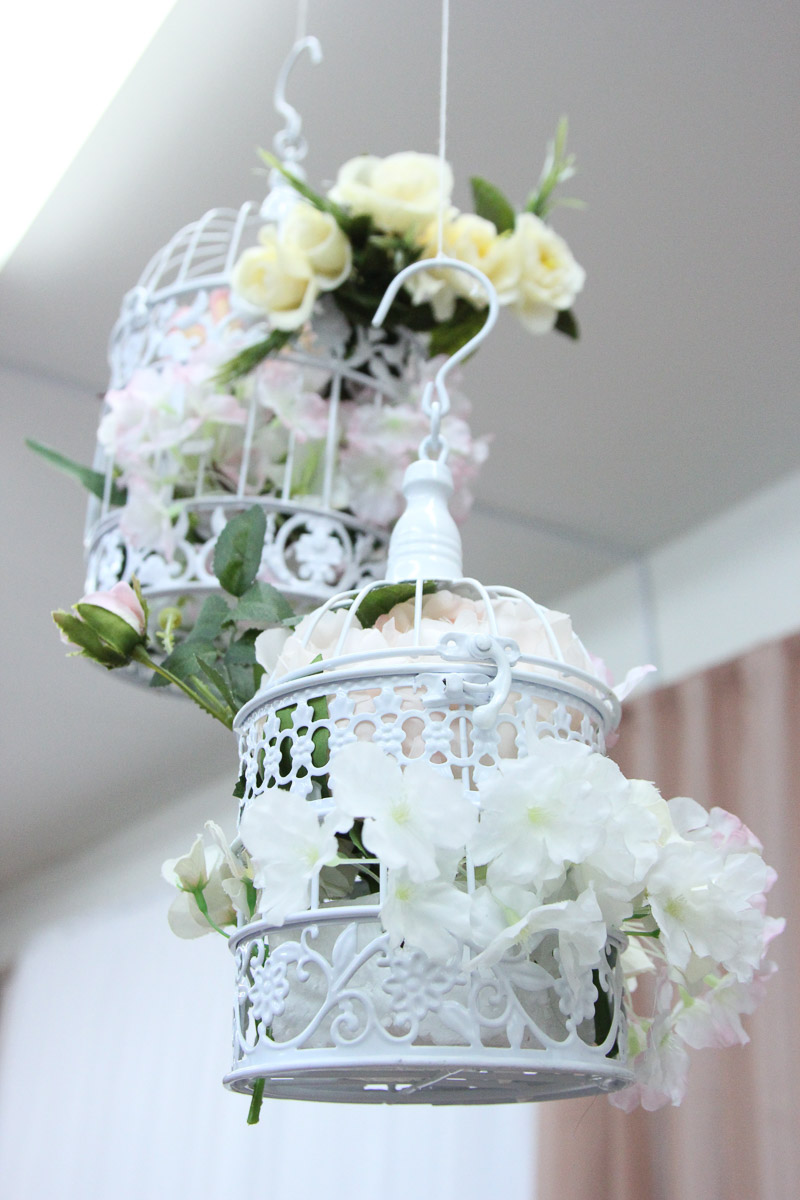 Почти 20 лет в гимназии № 23 проводят грандиозный Пушкинский бал для учеников 9-х классов. Журналист “Ключ-Медиа” узнала, где участники берут костюмы и чему учатся для участия в вечере