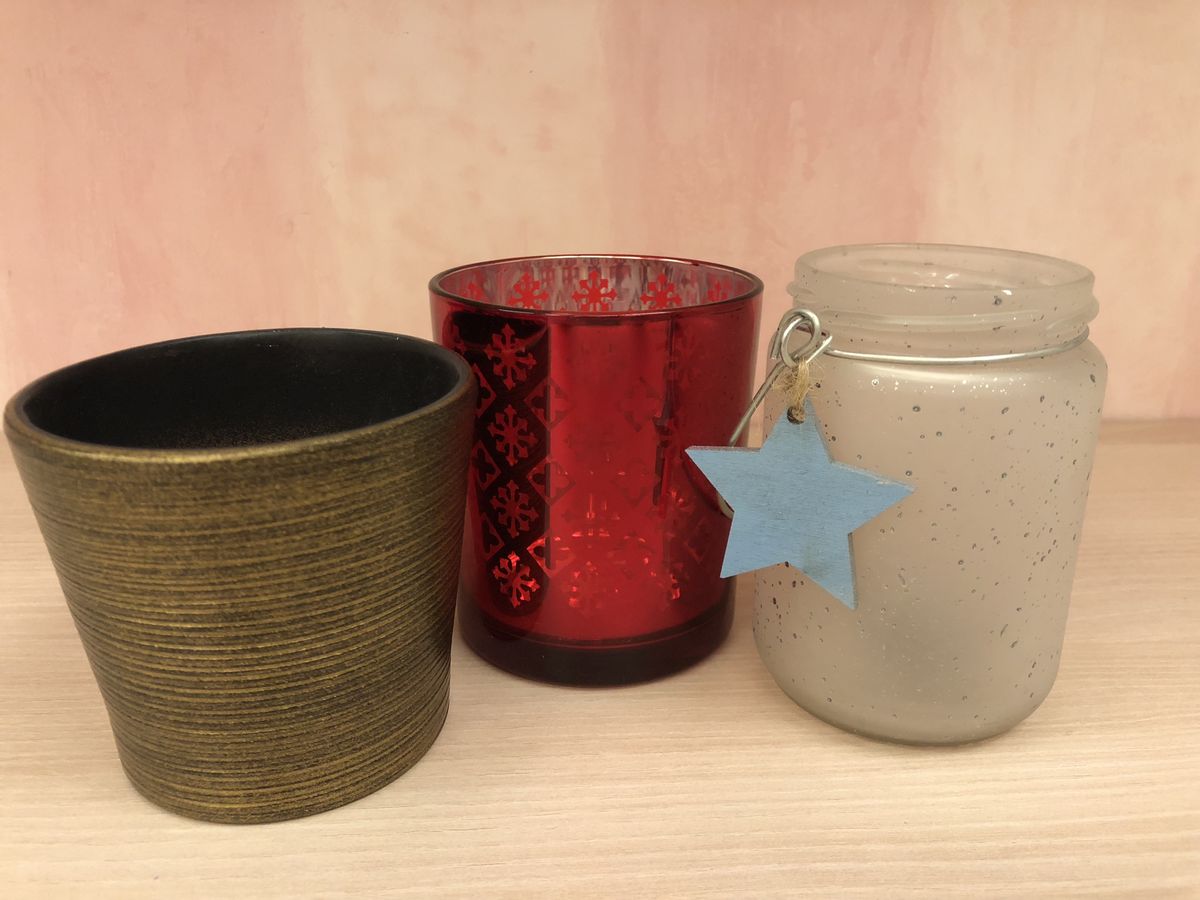 Рукодельница Наталья Власова с удовольствием поделилась идеей, как создать необычную елочку из натуральных и простых материалов своими руками. Мастер-класс с пошаговым фото поможет каждому создать новогоднее чудо для декора дома или оригинальный подарок