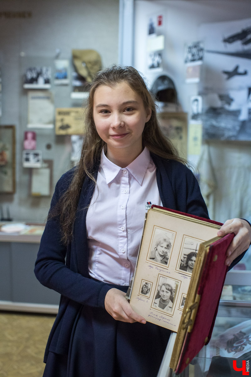 Экскурсия по музею владимирской гимназии № 3, в котором собраны экспонаты за весь столетний период её существования