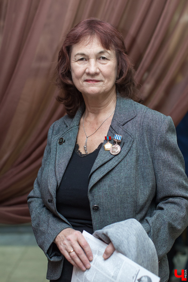 Экскурсия по музею владимирской гимназии № 3, в котором собраны экспонаты за весь столетний период её существования