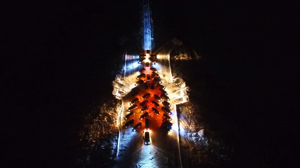 Во Владимирской области прошел флешмоб, в котором автомобилисты построили из своих машин новогоднюю елку