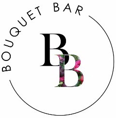 В этом году в тренде необычные новогодние композиции. Владимирские флористы Юлия Краснова и Наталья Рыжова рассказали нам о нескольких подобных букетах