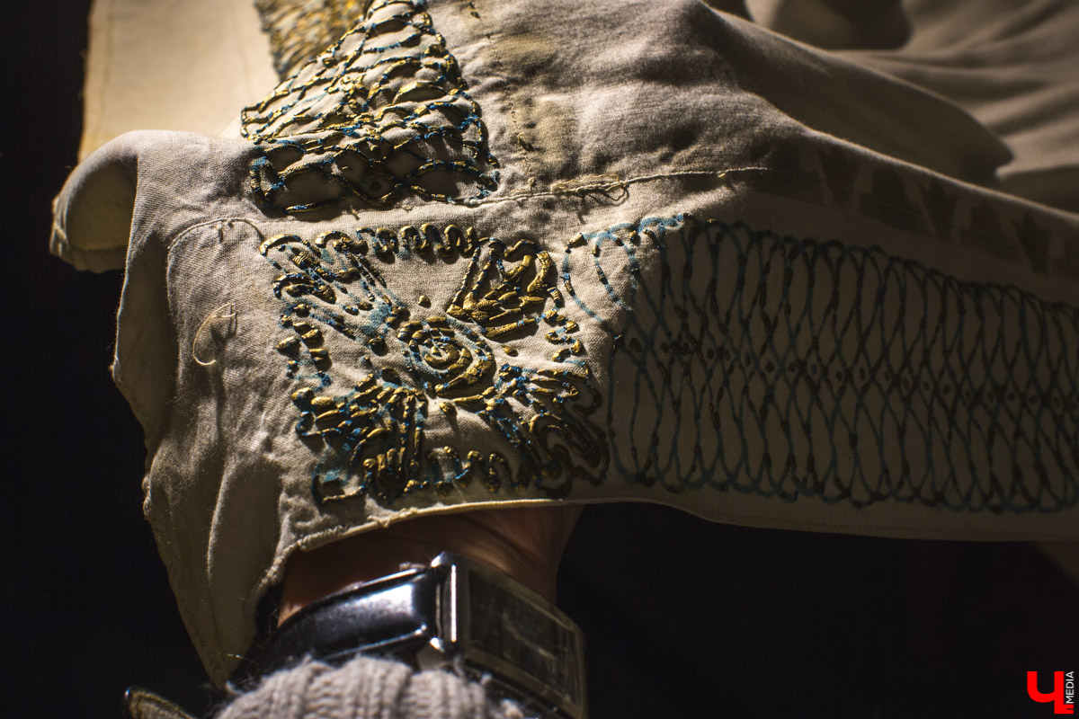 Заведующая пошивочной мастерской драмтеатра Ольга Евдокимова рассказала, как создаются костюмы для спектаклей