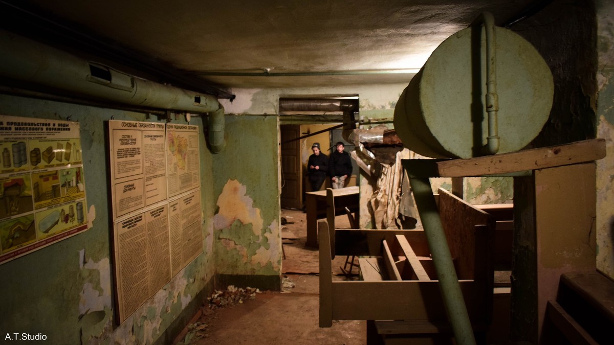 Михаил Цветаев нередко наведывается в заброшенные сооружения. И увлекательно рассказывает о них. На этот раз он поведал о трех заброшенных владимирских бомбоубежищах