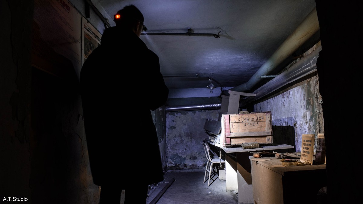 Михаил Цветаев нередко наведывается в заброшенные сооружения. И увлекательно рассказывает о них. На этот раз он поведал о трех заброшенных владимирских бомбоубежищах