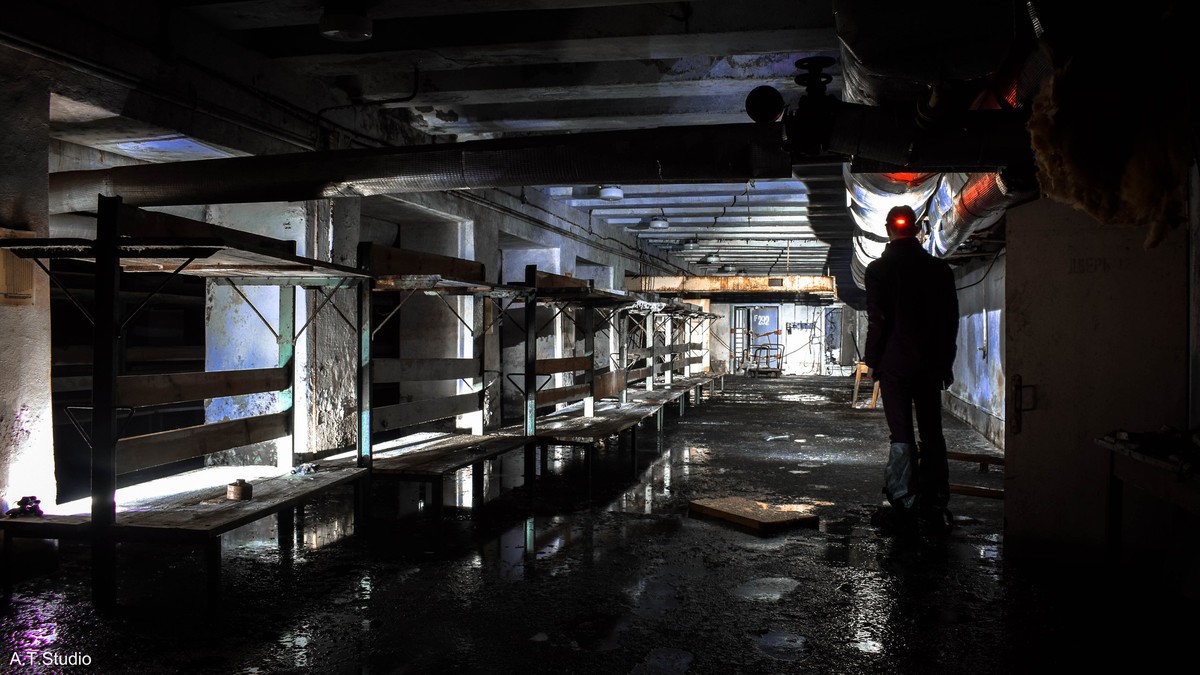 Михаил Цветаев нередко наведывается в заброшенные сооружения. И увлекательно рассказывает о них. На этот раз он поведал о трех заброшенных владимирских бомбоубежищах