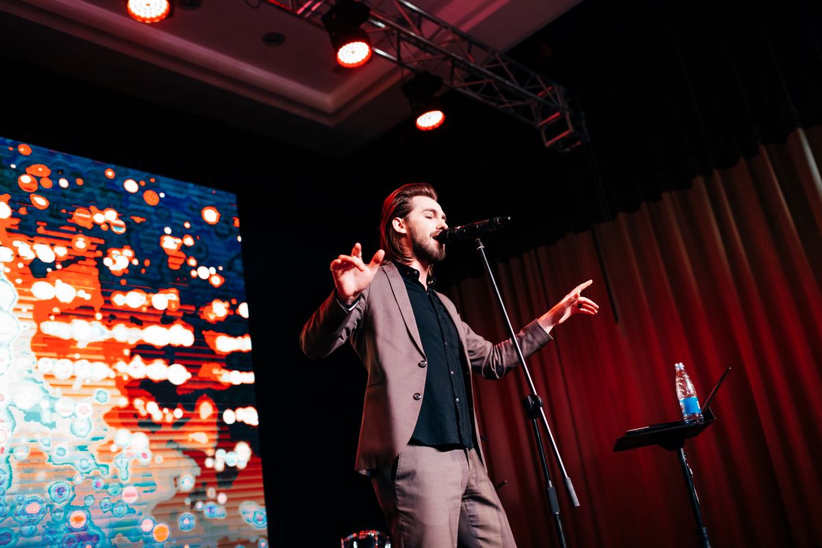 Интервью с владимирским певцом Дмитрием Захария