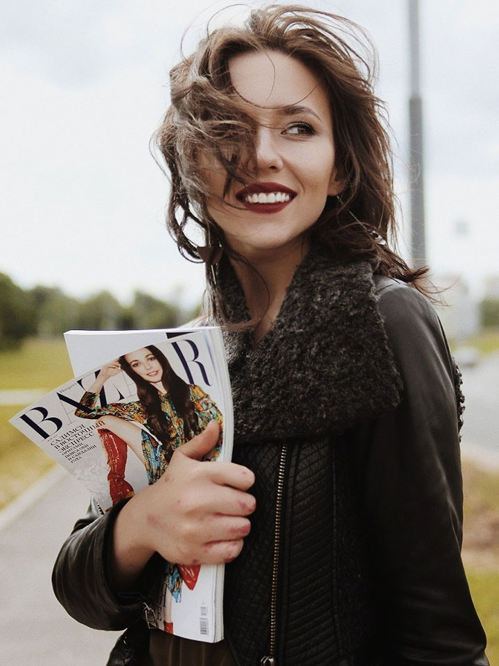 Подведены итоги голосования в конкурсе “Девушка декабря”, в котором участвовали: Виктория Куликова, Евгения Кепина, Сабина Рахмангулова и Марина Егорушкина