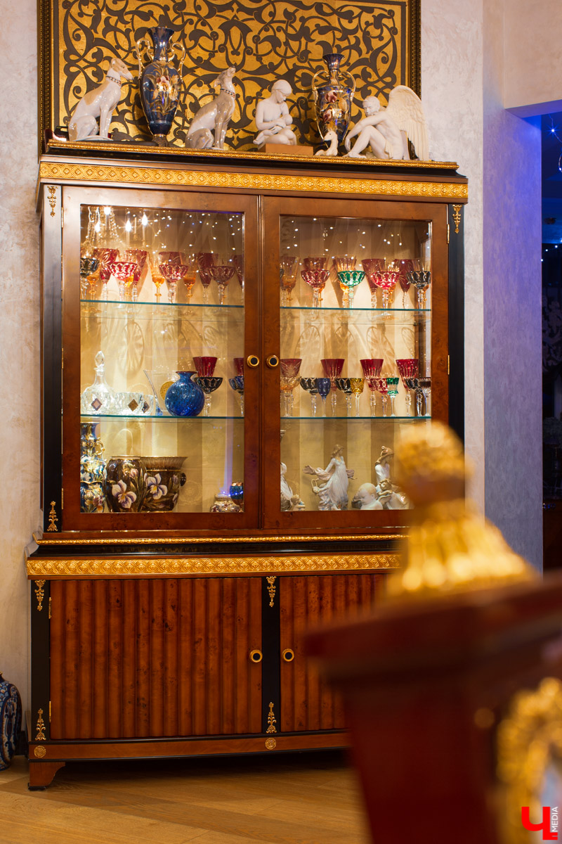 Экскурсия по роскошному трехэтажному дому во Владимире