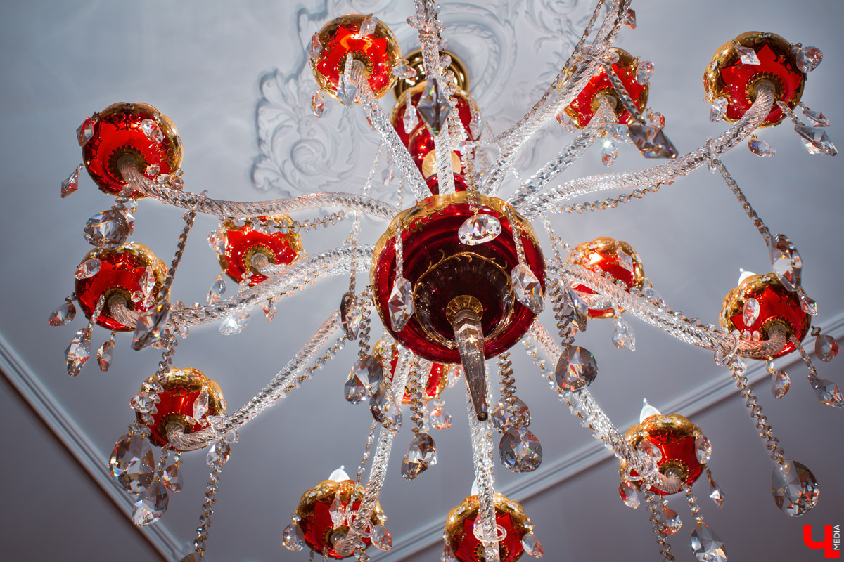 Экскурсия по роскошному трехэтажному дому во Владимире