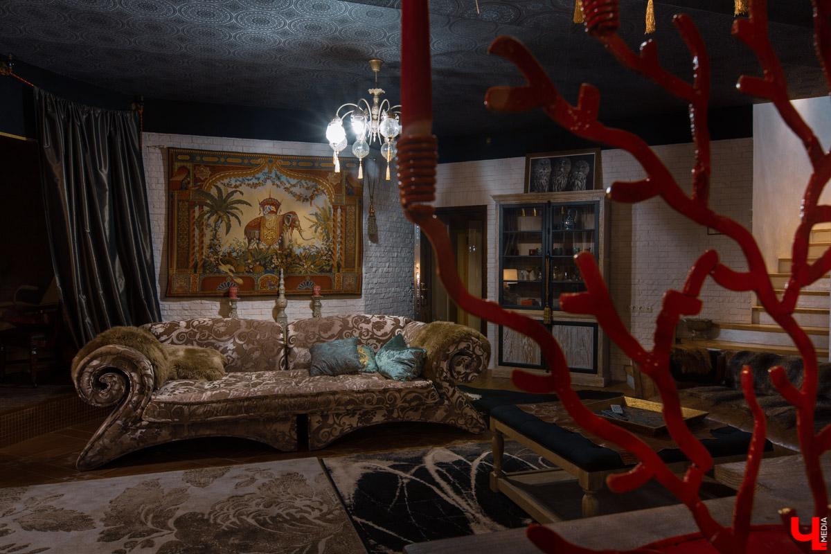 Экскурсия по роскошному трехэтажному дому во Владимире