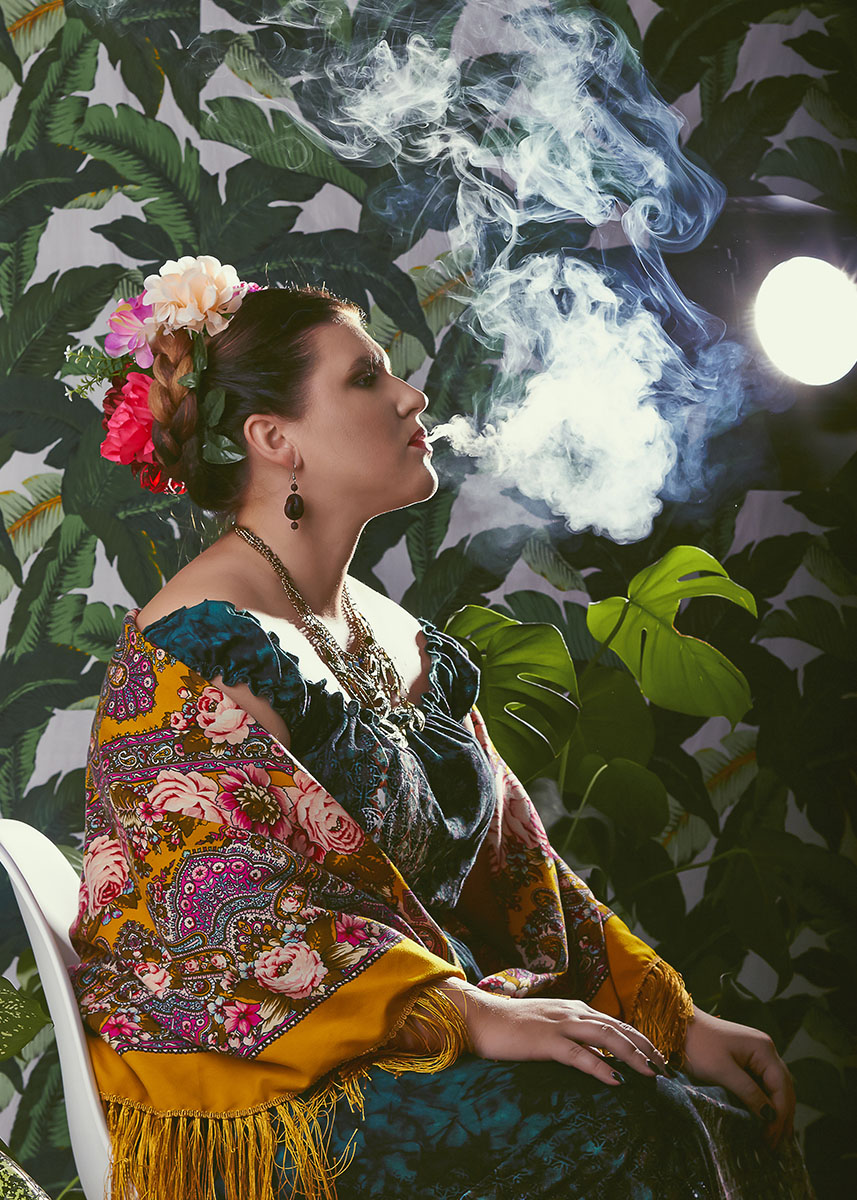 Желание стать на мгновение Мэрилин Монро, гоголевской Панночкой или Фридой успешно воплощают владимирские фотографы. «Ключ-Медиа» собрал топ-10 самых интересных работ