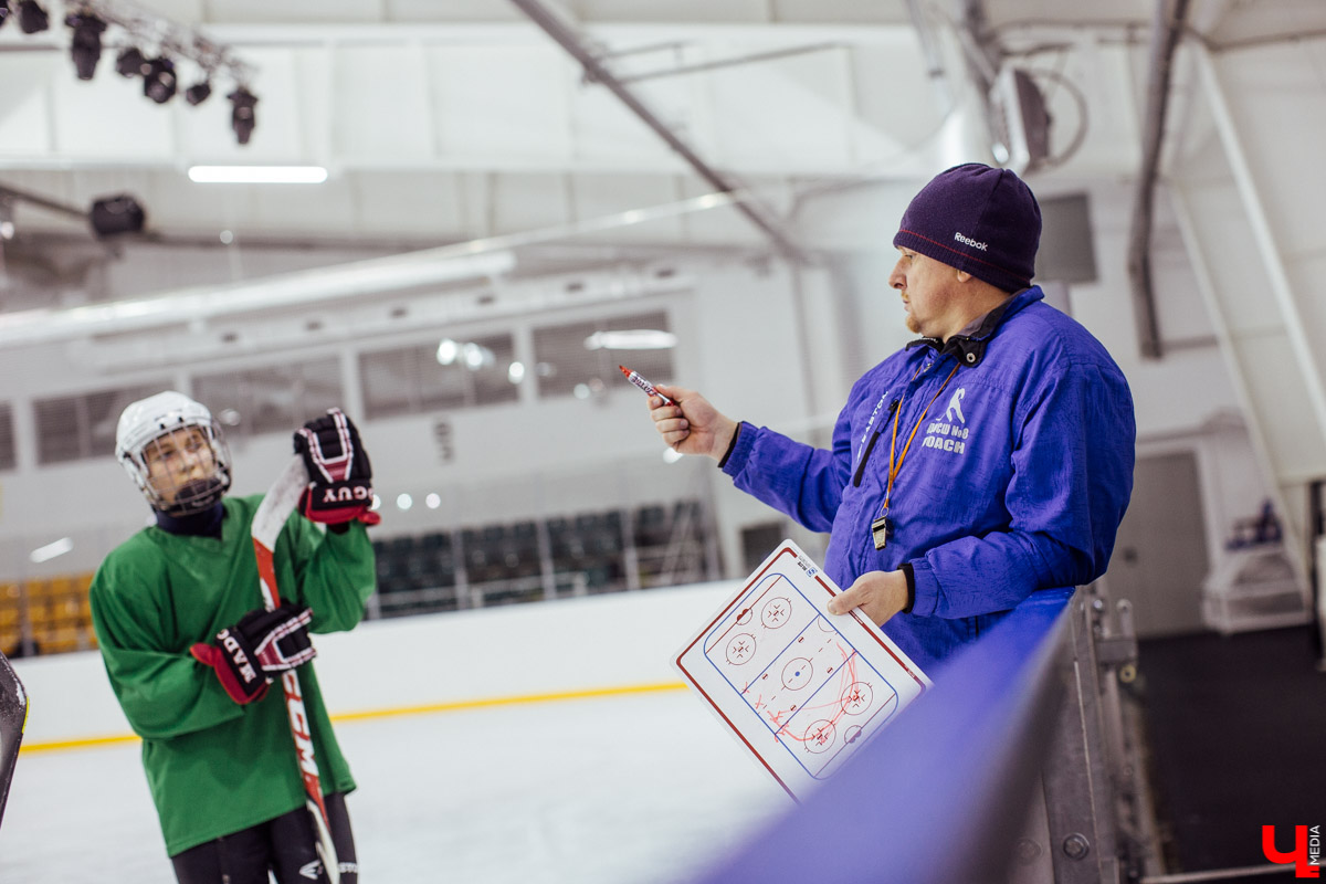 Юные лица владимирского хоккея. 5 спортсменов, которые занимаются в ДЮСШ № 8 по хоккею с шайбой и фигурного катания на коньках