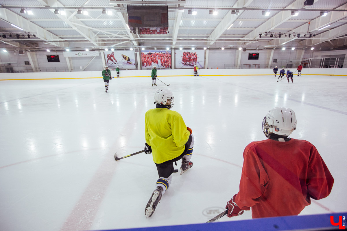 Юные лица владимирского хоккея. 5 спортсменов, которые занимаются в ДЮСШ № 8 по хоккею с шайбой и фигурного катания на коньках