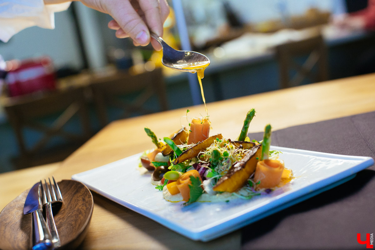 DJ Koks, перешедший на функциональное питание, оценил стейк из тыквы от мастер-шефа кулинарной студии Roulet