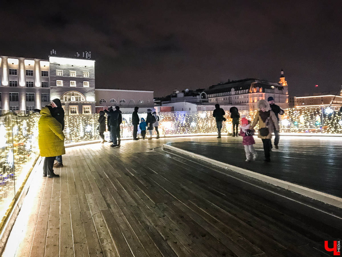 Прогулка по зимнему парку “Зарядье” в Москве