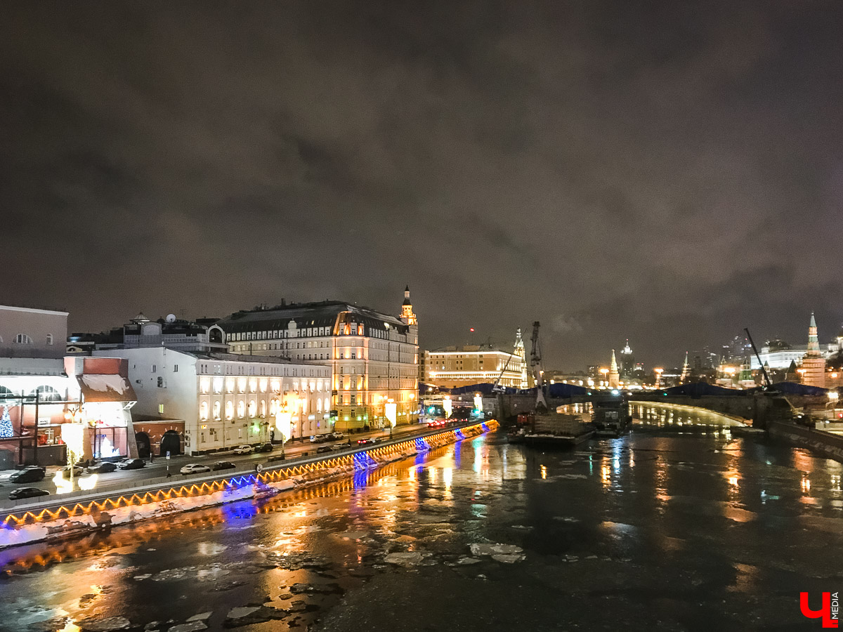 Прогулка по зимнему парку “Зарядье” в Москве