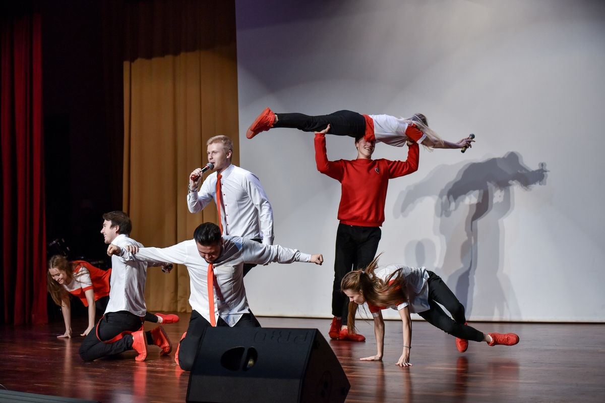 Владимирская команда КВН “Заряд” сыграет в Первой Телевизионной лиге. Первое выступление состоится в марте. Все игры будут проходить в Казани