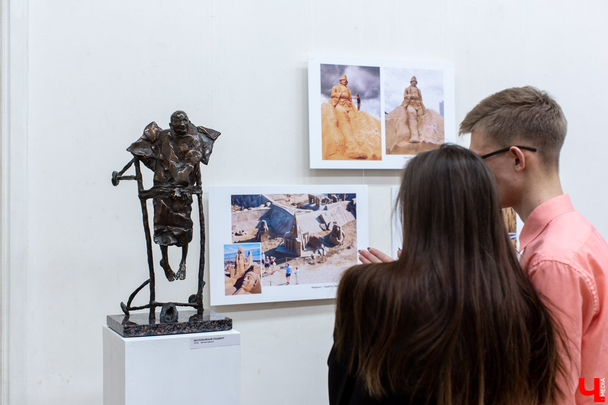 Персональная выставка скульптора Ильи Шанина открылась в Центре ИЗО во Владимире