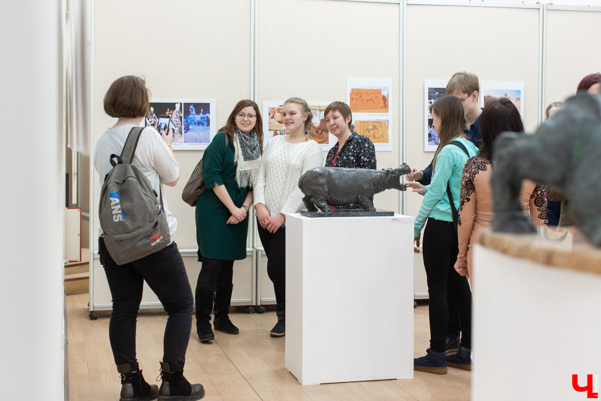 Персональная выставка скульптора Ильи Шанина открылась в Центре ИЗО во Владимире