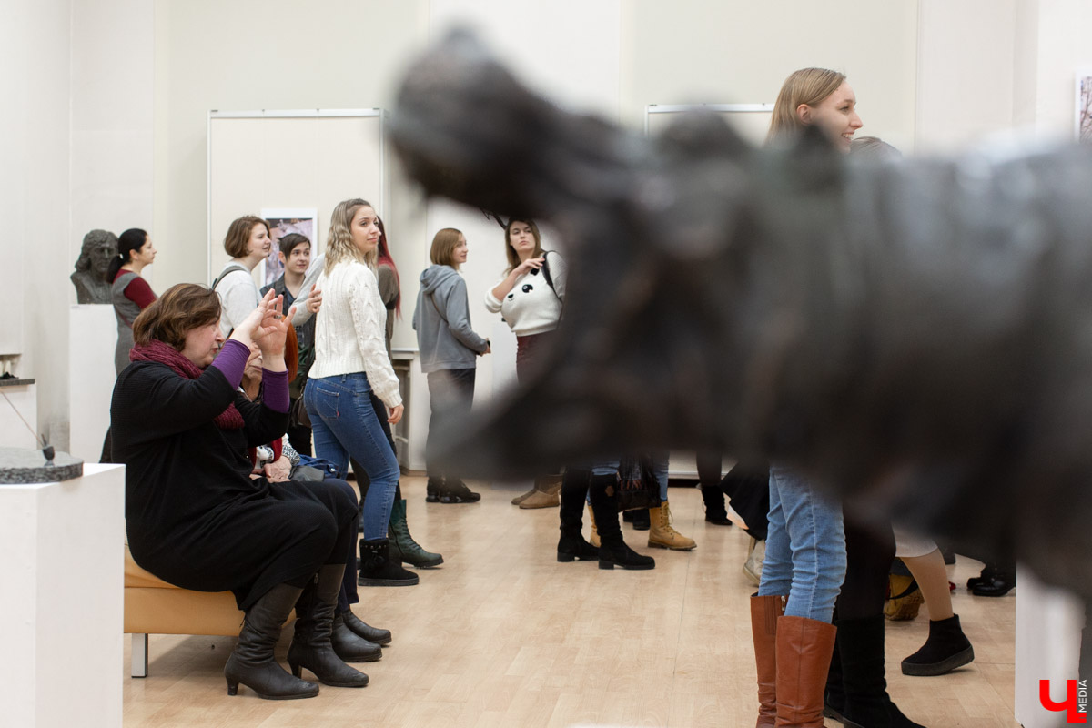 Персональная выставка скульптора Ильи Шанина открылась в Центре ИЗО во Владимире